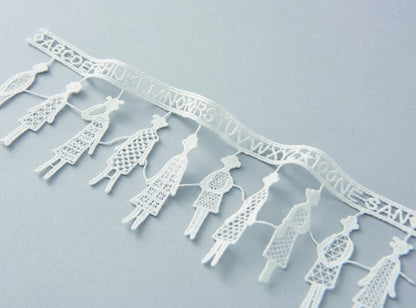 100 LADIES embroidered lace trim
