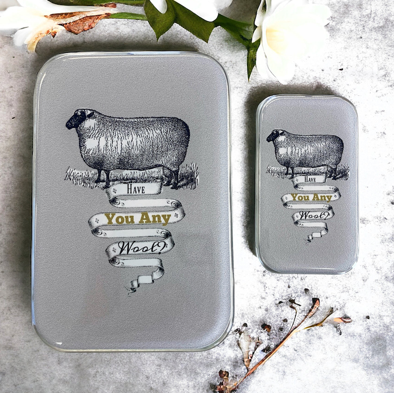 Notions/storage tin (large)