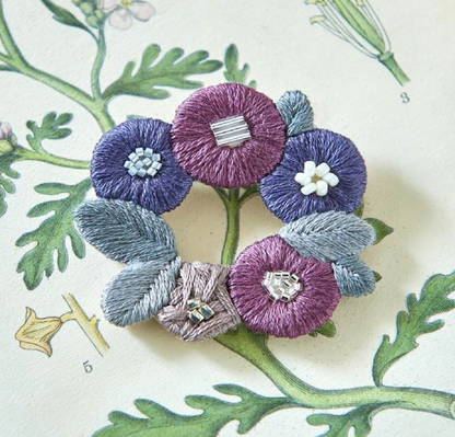k.omono floret wreath brooch 刺繍キット